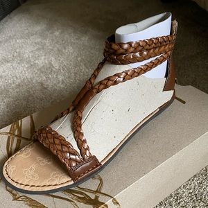 B.O.C born Macedonia sandals